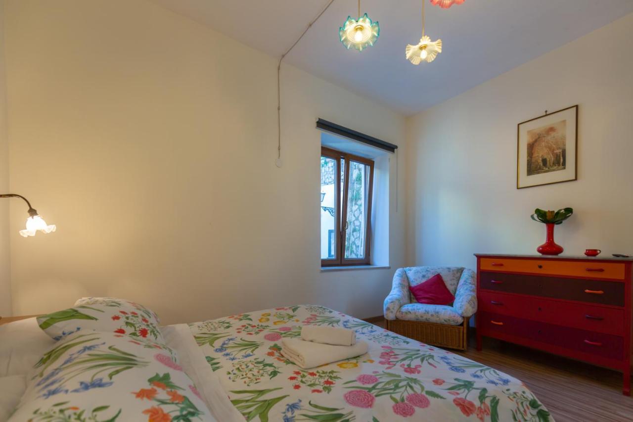 Villa La Quercia เมตา ภายนอก รูปภาพ