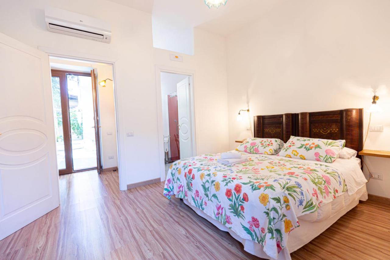 Villa La Quercia เมตา ภายนอก รูปภาพ
