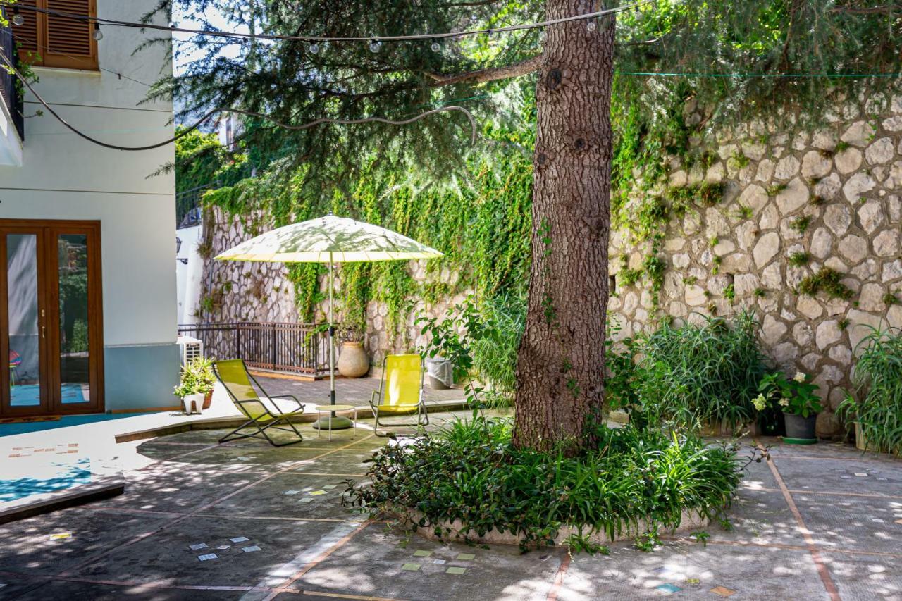Villa La Quercia เมตา ภายนอก รูปภาพ